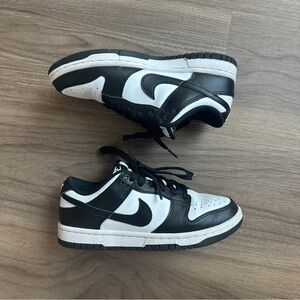 NIKE— ‘Panda’ Dunk Low